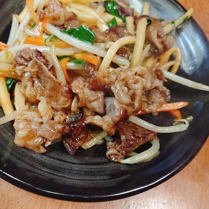 牛脂でコク増し青椒肉絲